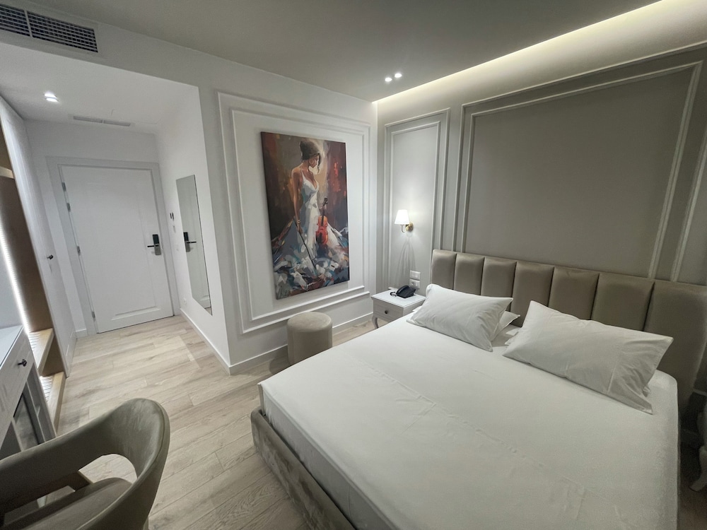 

Venezia - Valona - Seaside Hotel