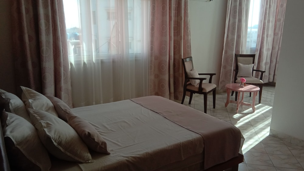

Roma - Antananarivo - Hôtel White Palace