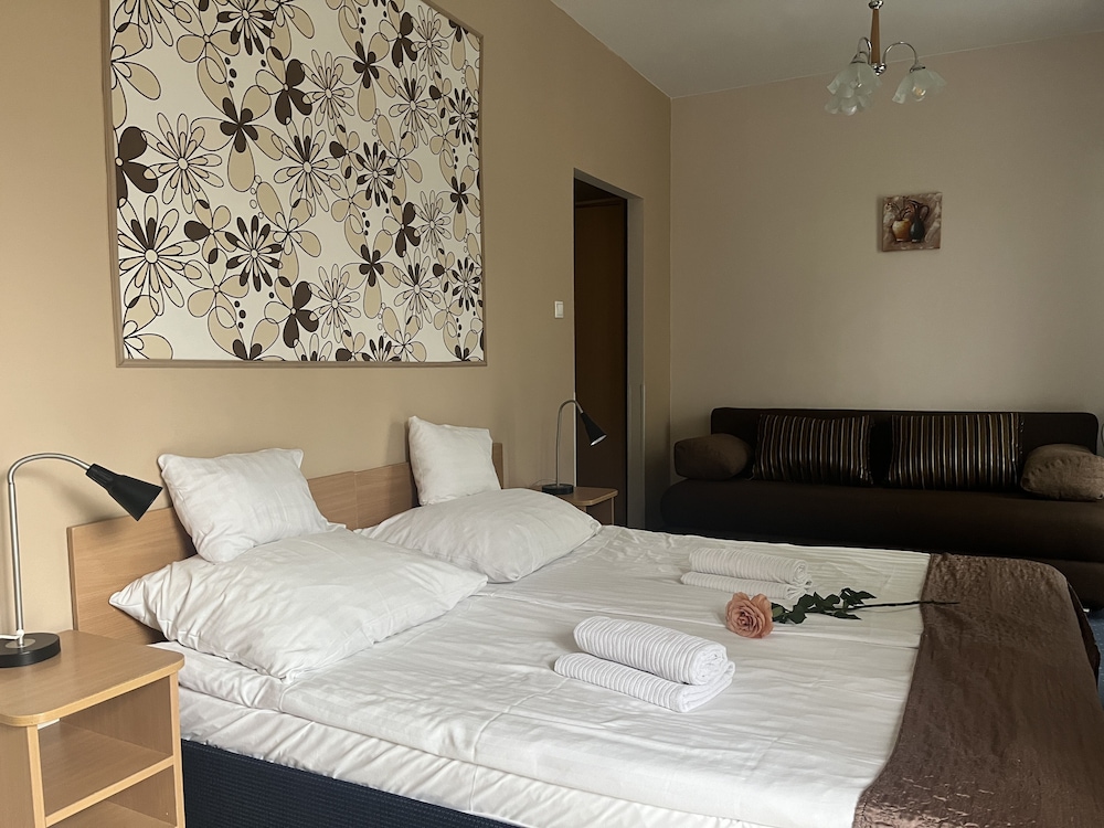 

Bologna - Budapest - Hotel Rose City