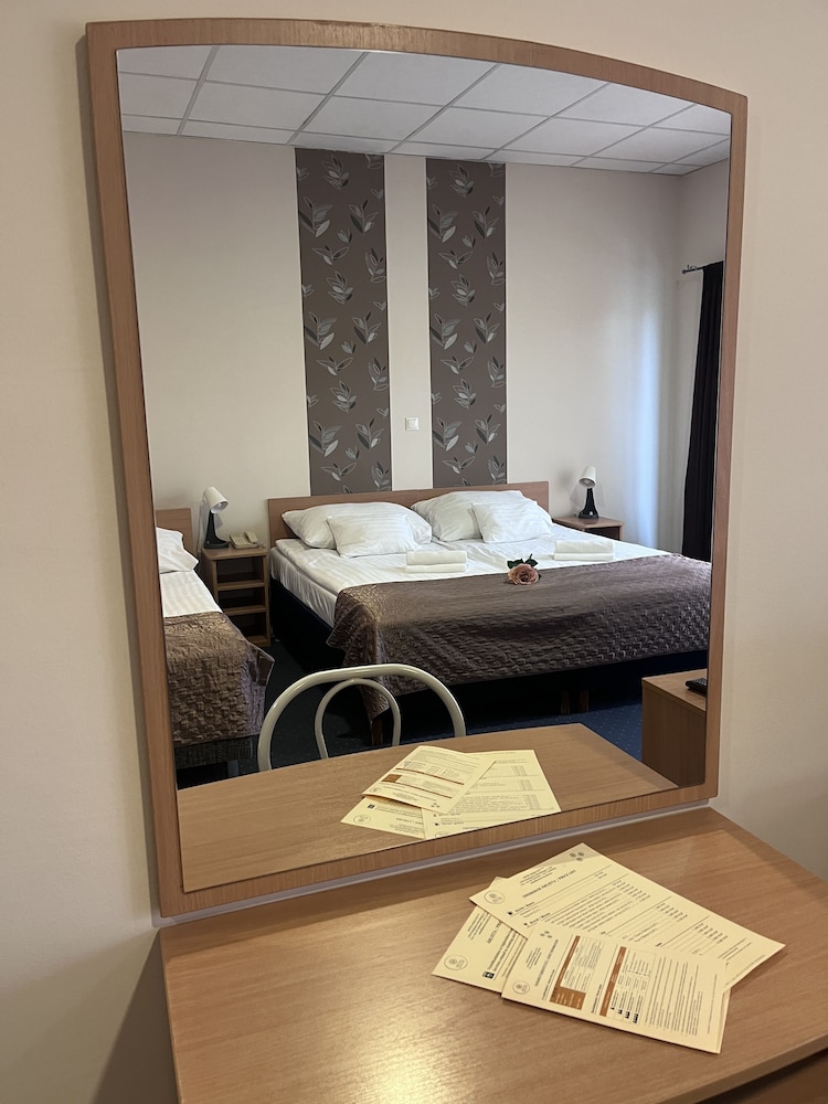 

Salerno - Budapest - Hotel Rose City
