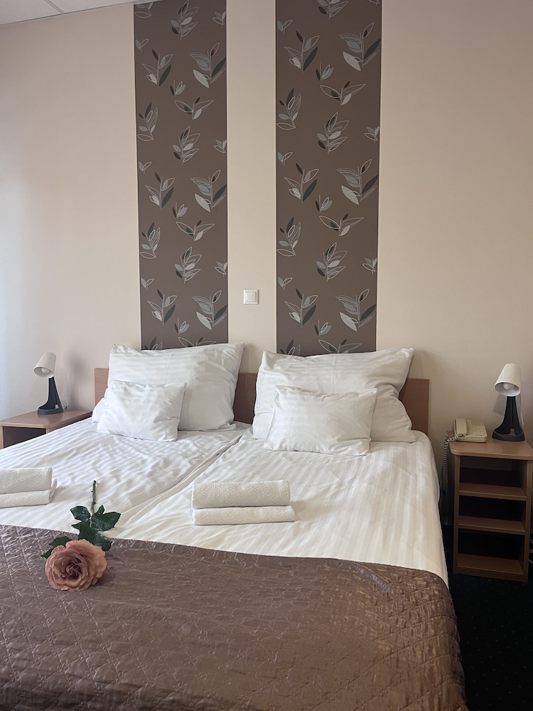 

Torino - Budapest - Hotel Rose City
