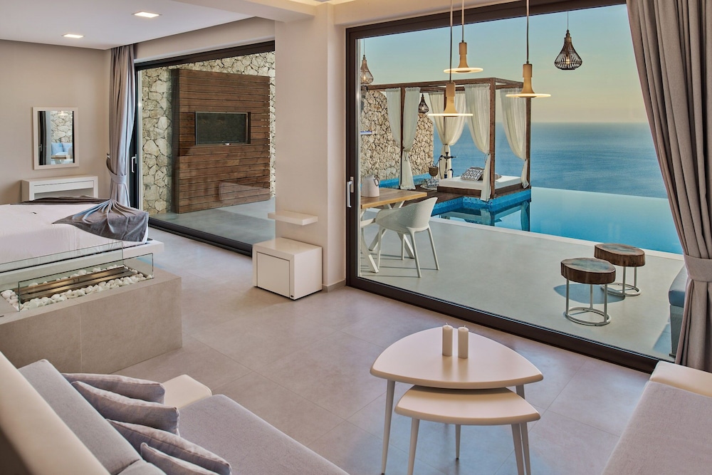 

Catania - Koríthion - Emerald Villas & Suites