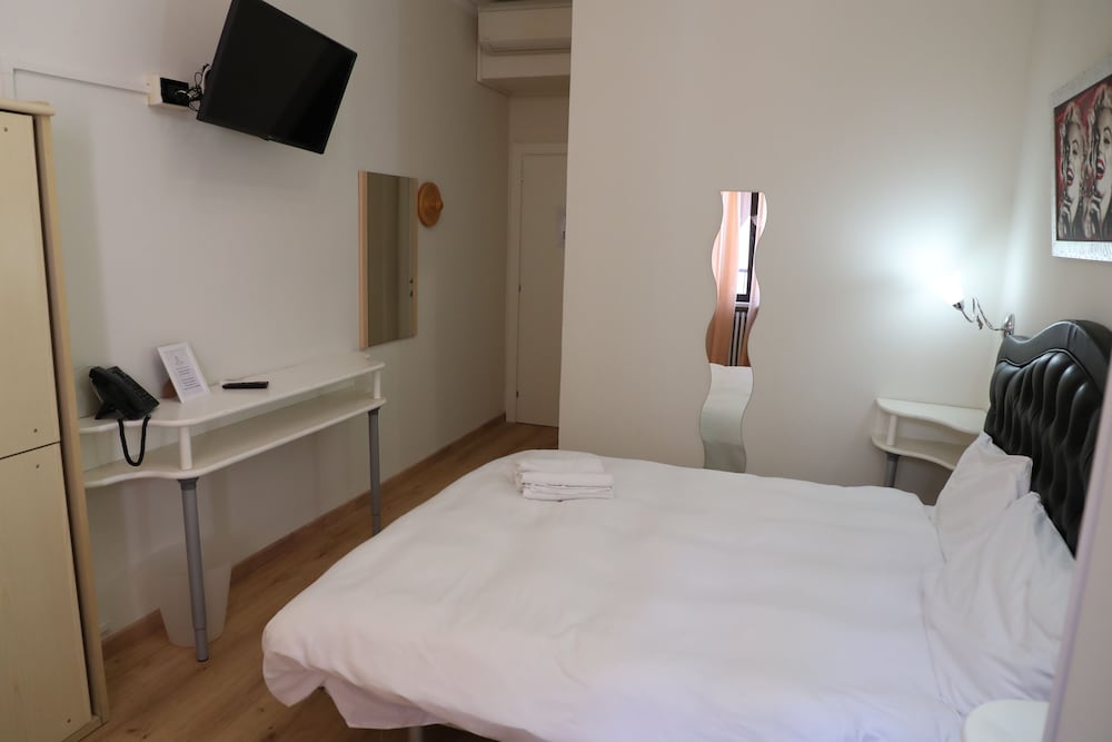 

Olbia - Moniga del Garda - Hotel Central Giacomini