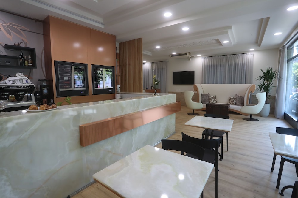 

Milano - Salò - Hotel Central Giacomini