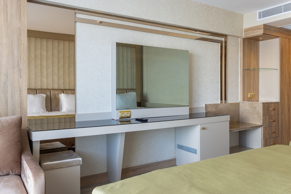

Brindisi - Belek - Belenli Resort Hotel