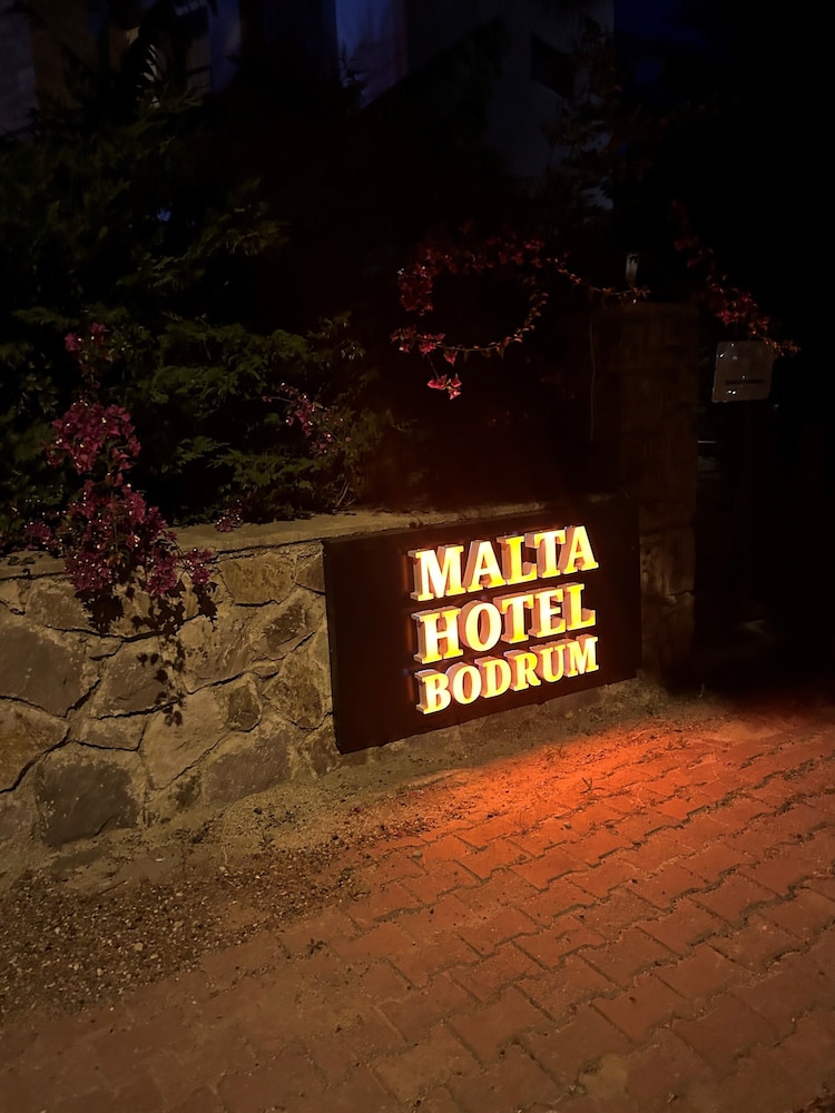 

Roma - Gundogan - Malta Hotel Bodrum