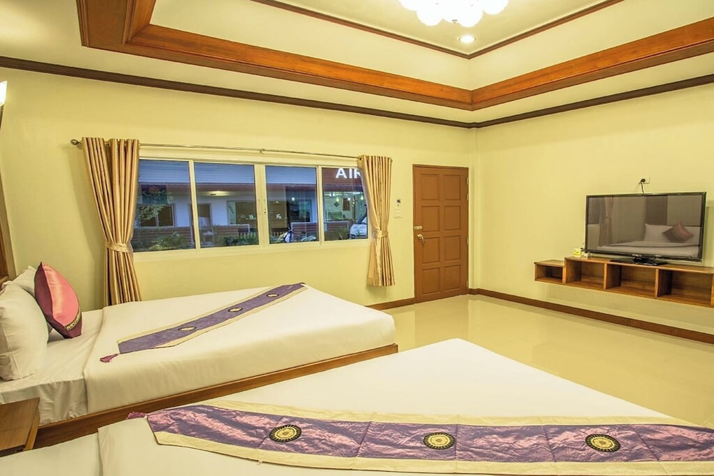 

Milano - Thalang - Phuket Airport Villa