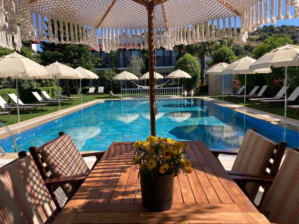 

Catania - Gundogan - Villa Rustica Hotel