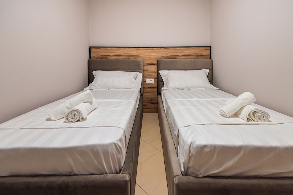

Roma - Golem - ApartHotel EDA
