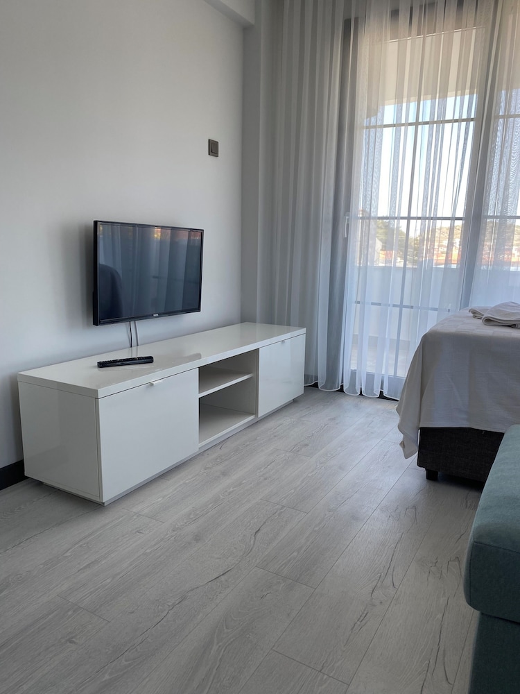 

Venezia - Çeşme - Cicek Apart Hotel