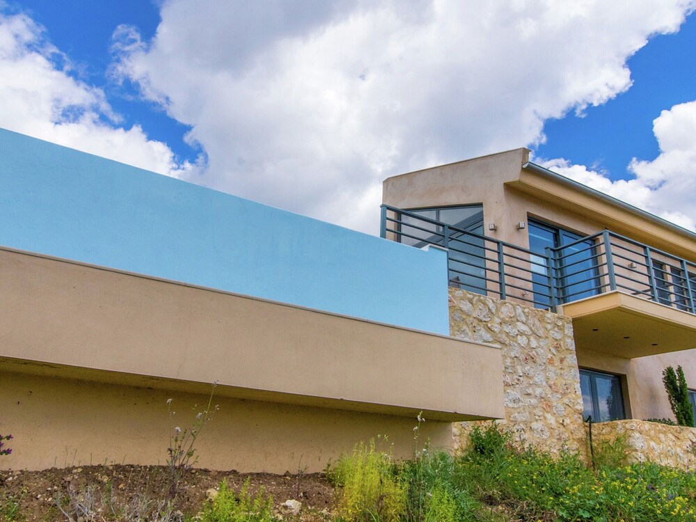 

Milano - Poros (Lefkada) - Villa in Sivota With Sea View & Pool