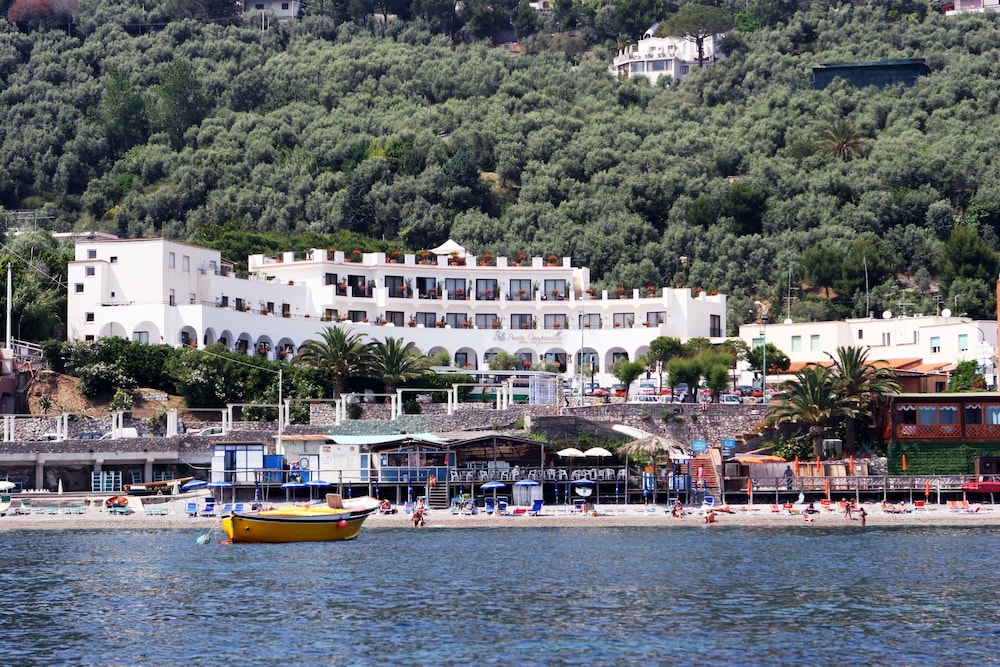 

Milano - Massa Lubrense - Punta Campanella Resort & Spa