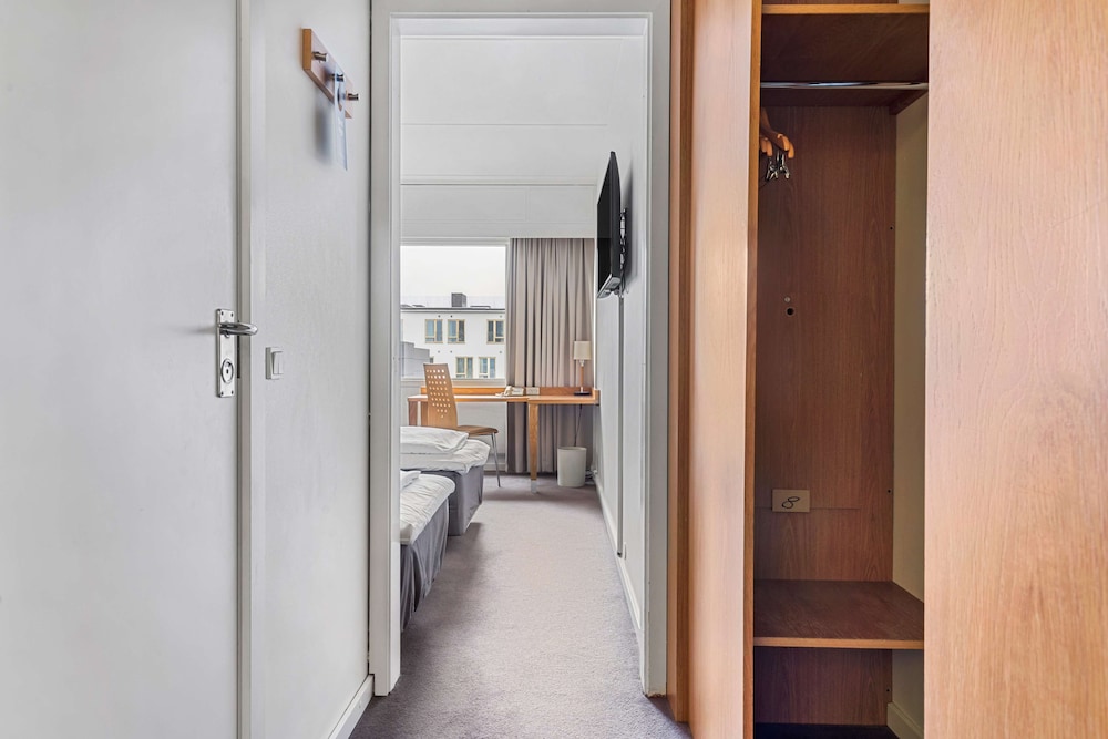 

Bari - Copenhagen - Best Western Plus Park Globetrotter Copenhagen Airport
