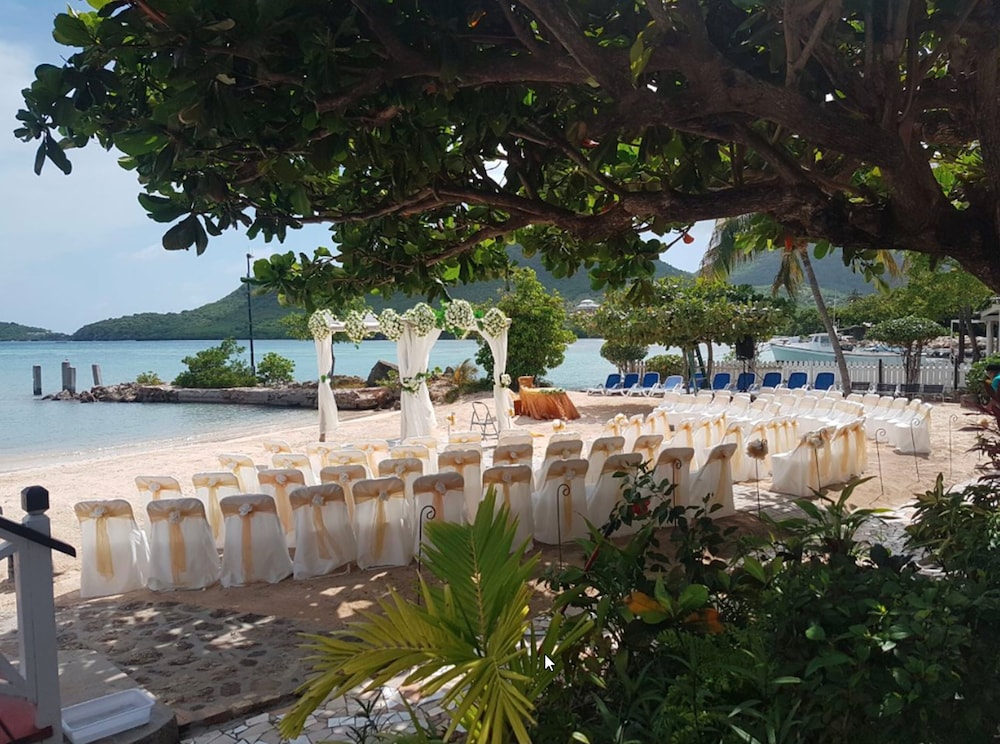 

Venezia - Antigua e Barbuda, Caraibi - Catamaran Hotel Marina