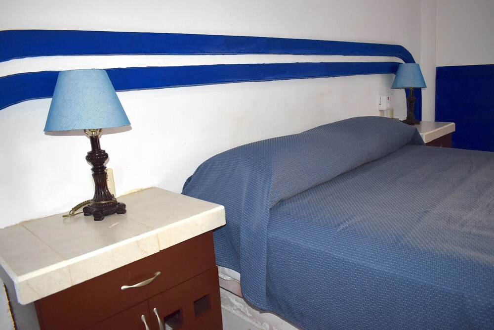 

Bologna - Isla Mujeres - Hotel Plaza Almendros, Isla Mujeres