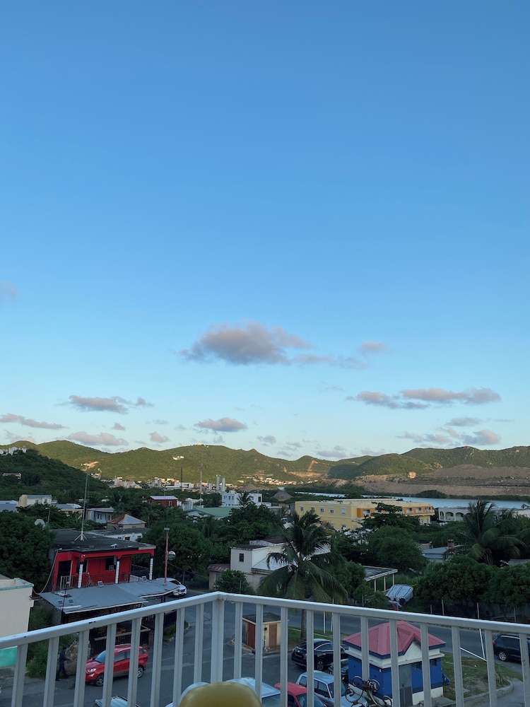 

Roma - Philipsburg - July Apartments