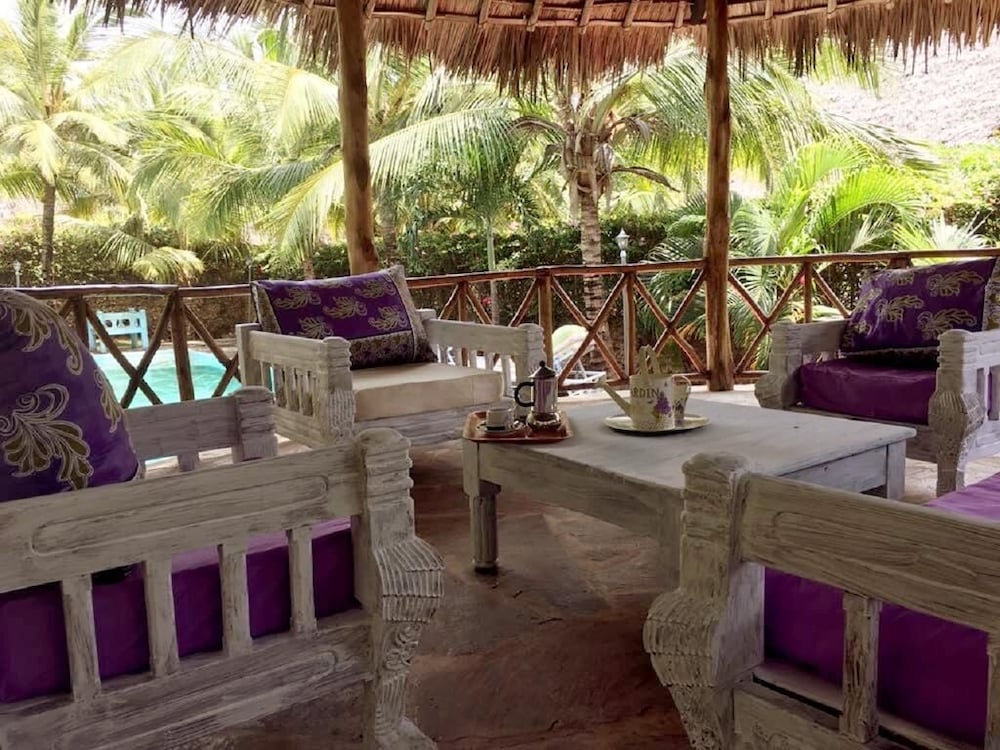 

Verona - Watamu - Room in Villa - Giulia Patio House Watamu