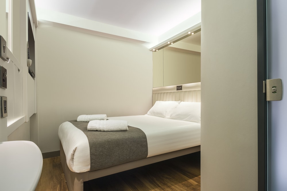 

Milano - Glasgow - Point A Hotel Glasgow
