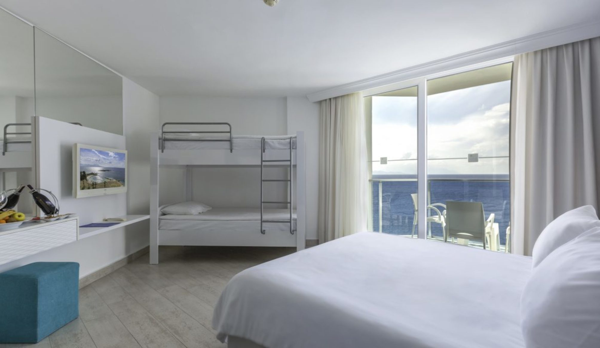 Large room with sea view
