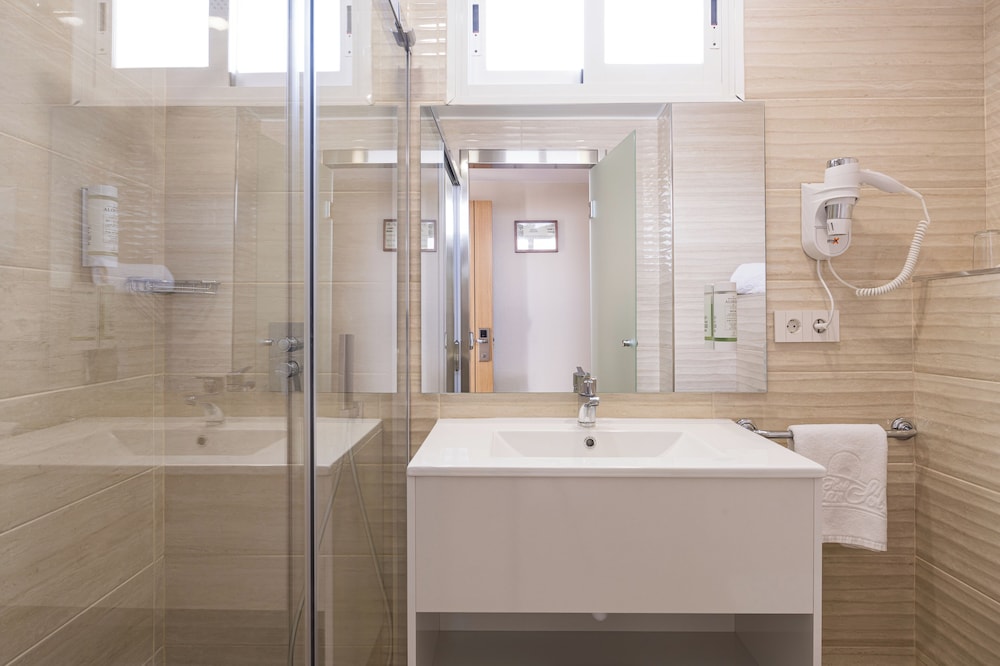 

Milano - Bahia de Sant Antoni - Hotel Gran Sol