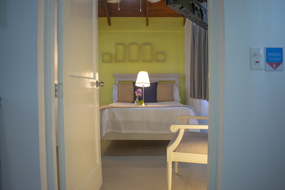 

Bari - Punta Cana - Green Coast Beach Hotel