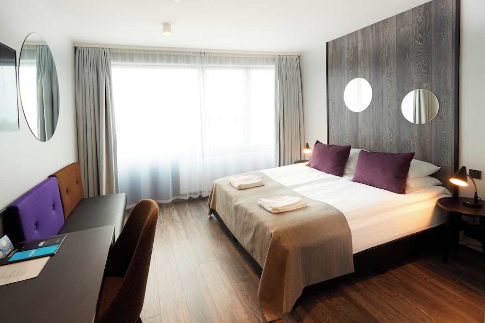 

Bari - Húsavík - Fosshotel Husavik