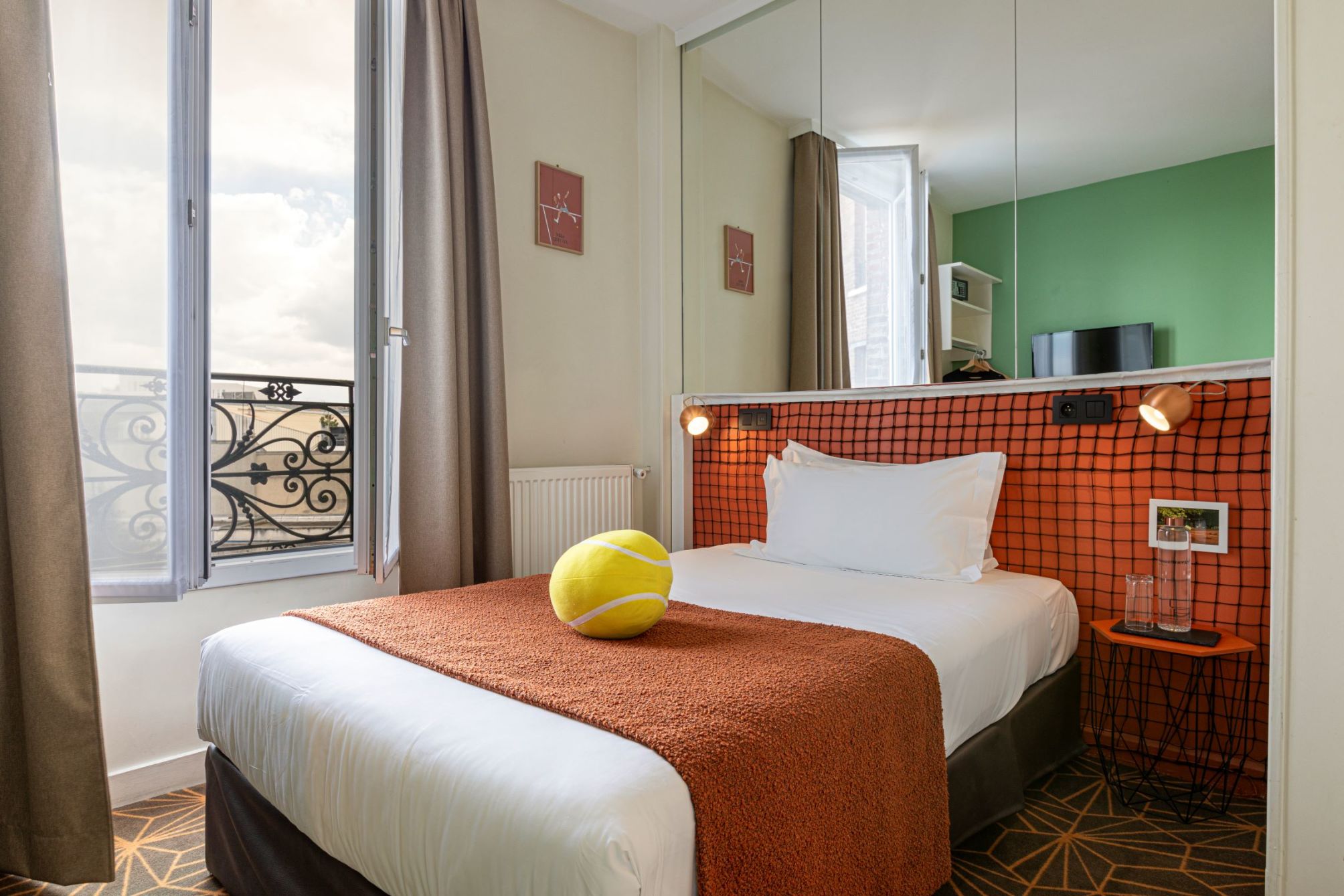 

Catania - Issy-les-Moulineaux - Hotel Olympic Paris Boulogne by Patrick Hayat