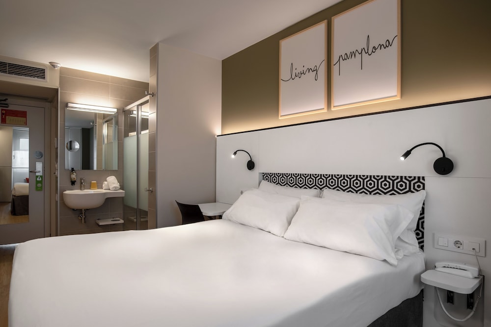 

Venezia - Pamplona - Hotel Bed4U Pamplona