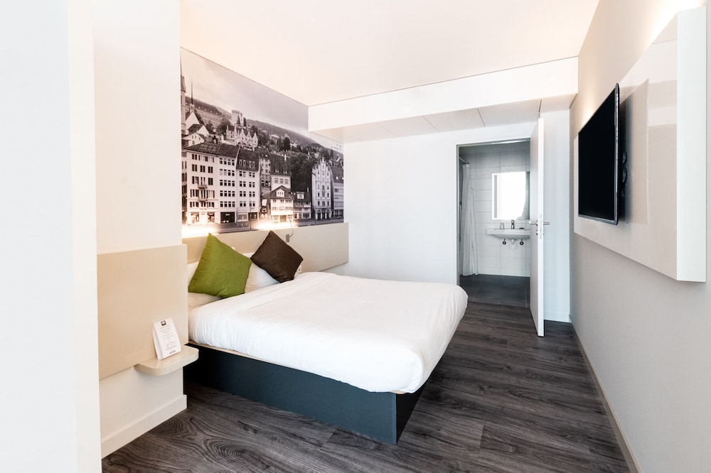 

Roma - Zurigo - B&B HOTEL Zürich Wallisellen