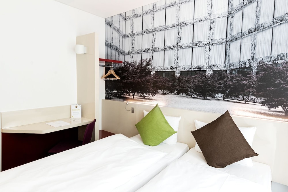 

Roma - Zurigo - B&B HOTEL Zürich Wallisellen