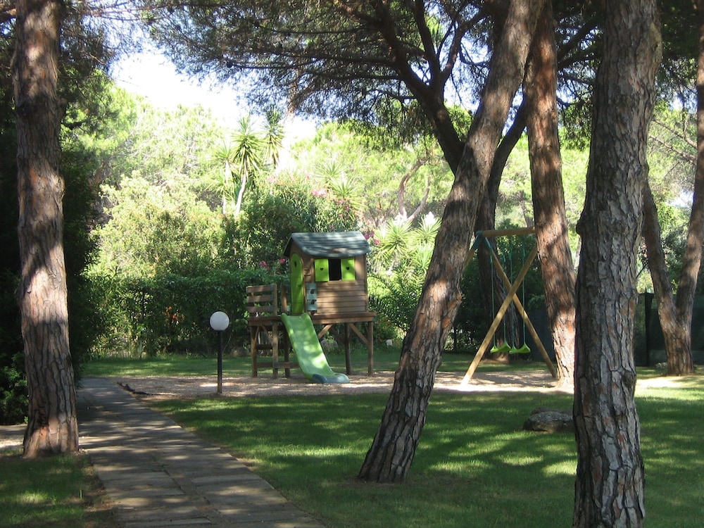 

Milano - Sardegna Sud - Cagliari, Villasiumius, Costa Rei, Pula, Mare Italia - Baia Delle Palme Beach