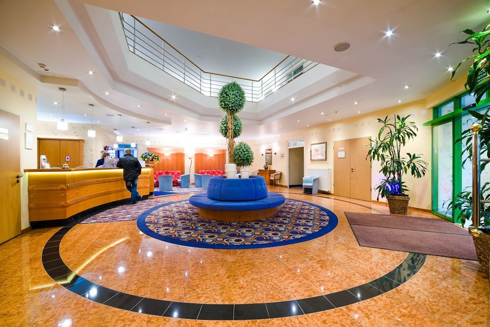 

Napoli - Varsavia - Hotel Partner