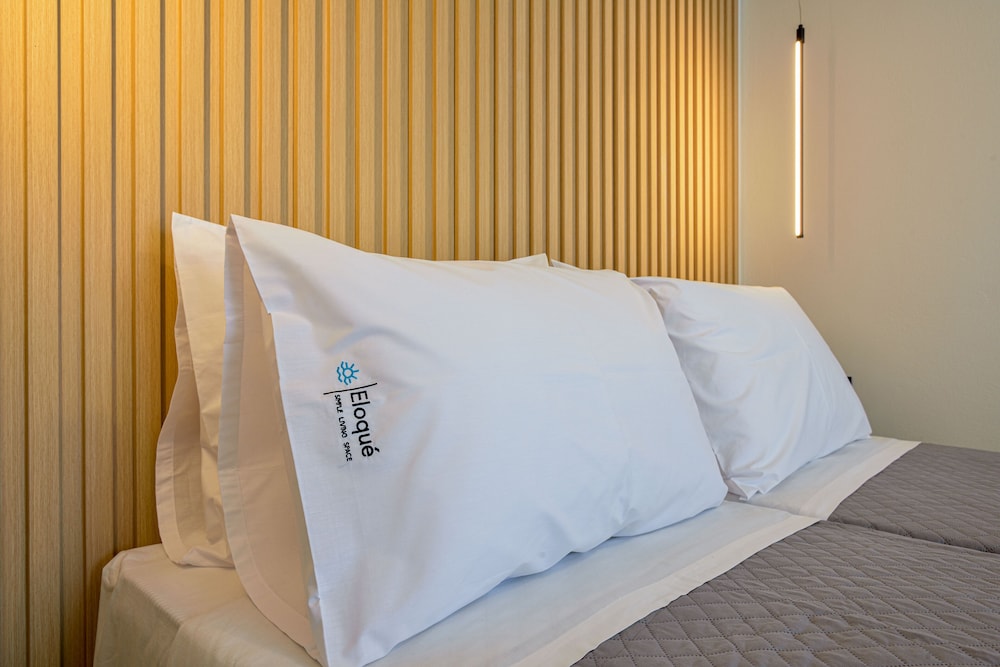

Roma - Platanias (Crete) - Eloque Simple living space