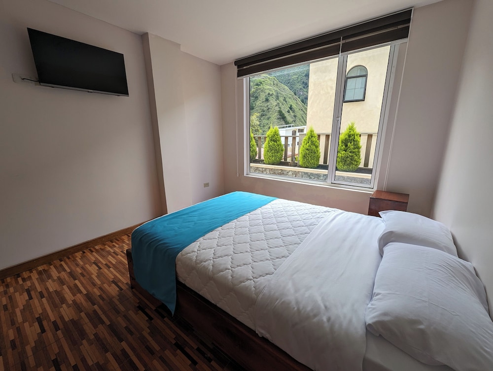 

Milano - Baños - Shannon 360 Hotel