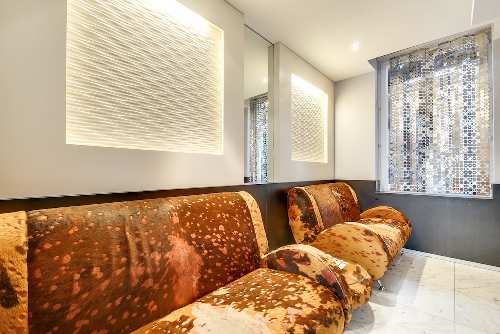 

Catania - Neuilly-Plaisance - Pavillon Nation