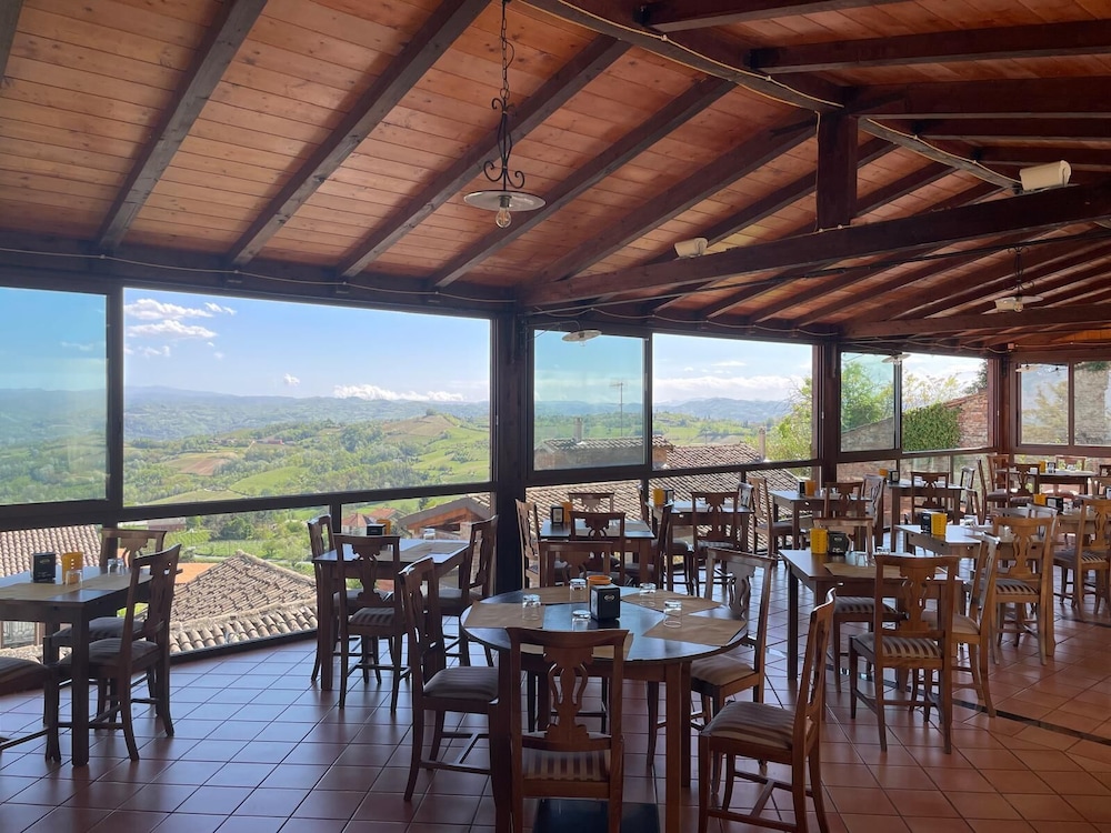 

Milano - Acqui Terme - Albergo Diffuso Belvedere