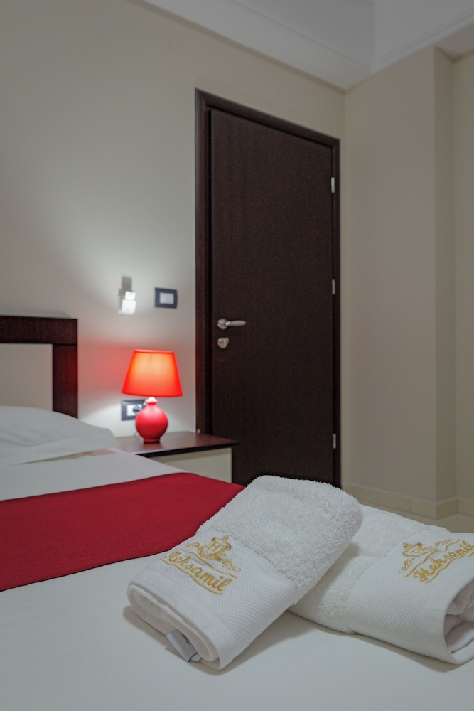 

Venezia - Ksamil - Hotel Heksamil