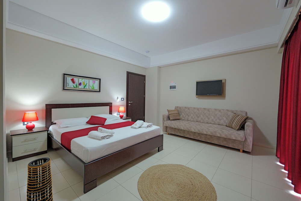 

Milano - Ksamil - Hotel Heksamil