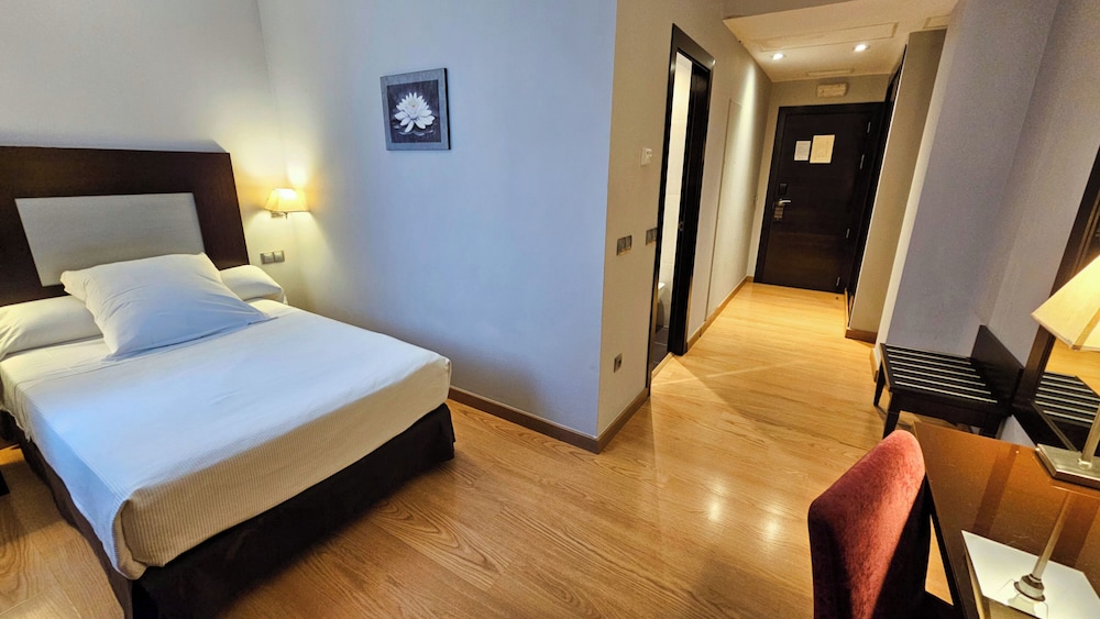 

Bologna - Badajoz - Hotel Las Bovedas