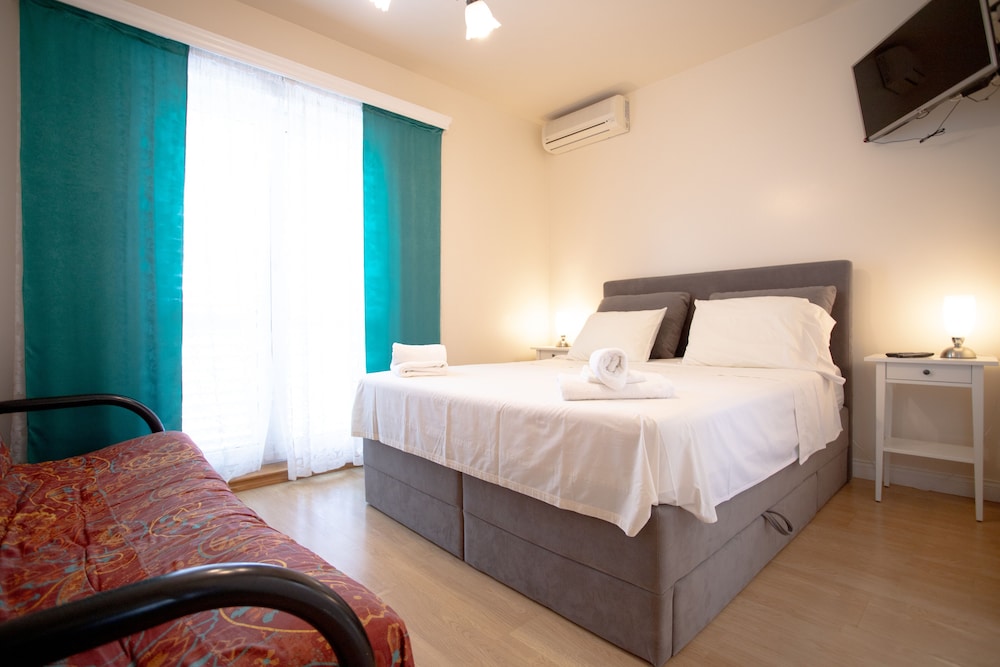 

Verona - Povlja - Apartments Mijajov Dvor