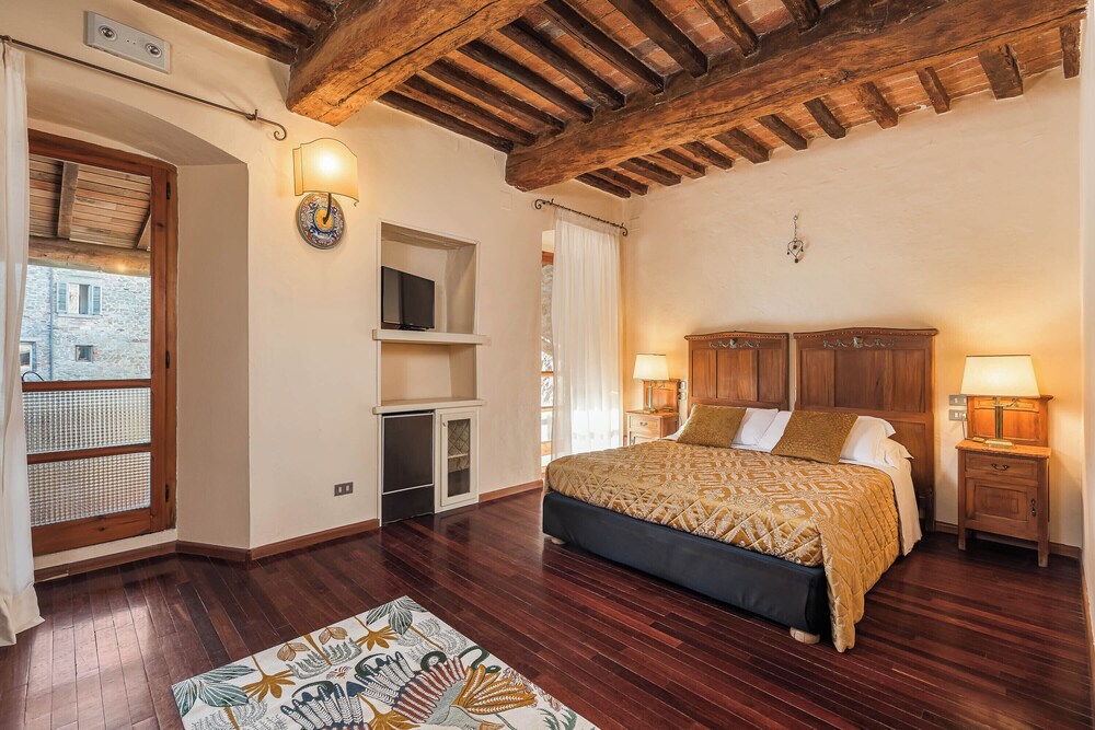 

Bari - Passignano sul Trasimeno - Relais La Fattoria