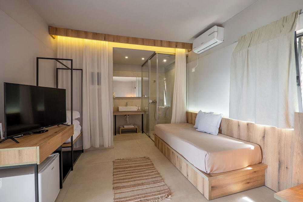 

Milano - Nissaki - Arameras Beach Resort