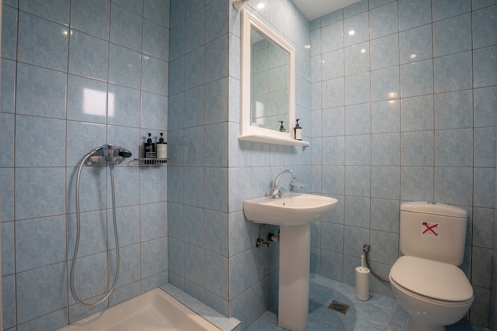 

Bologna - Alykes - Alamis Hotel & Apartments