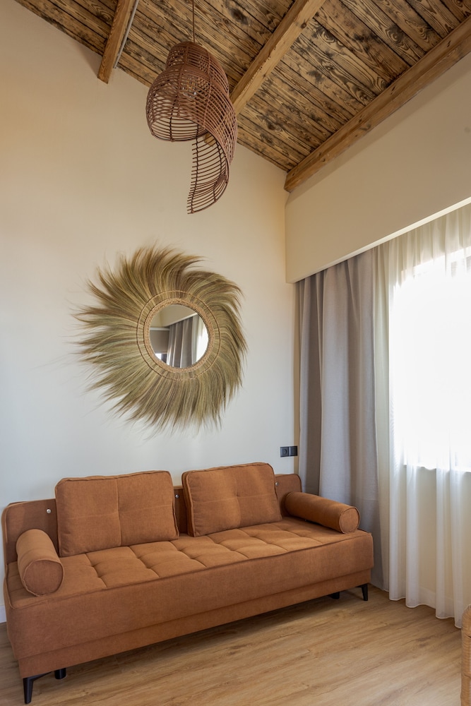 

Bologna - Anissaras - Driades Apartments by Estia