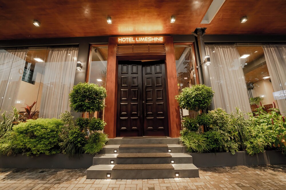 

Roma - Negombo - Limeshine - Airport Transit Hotel