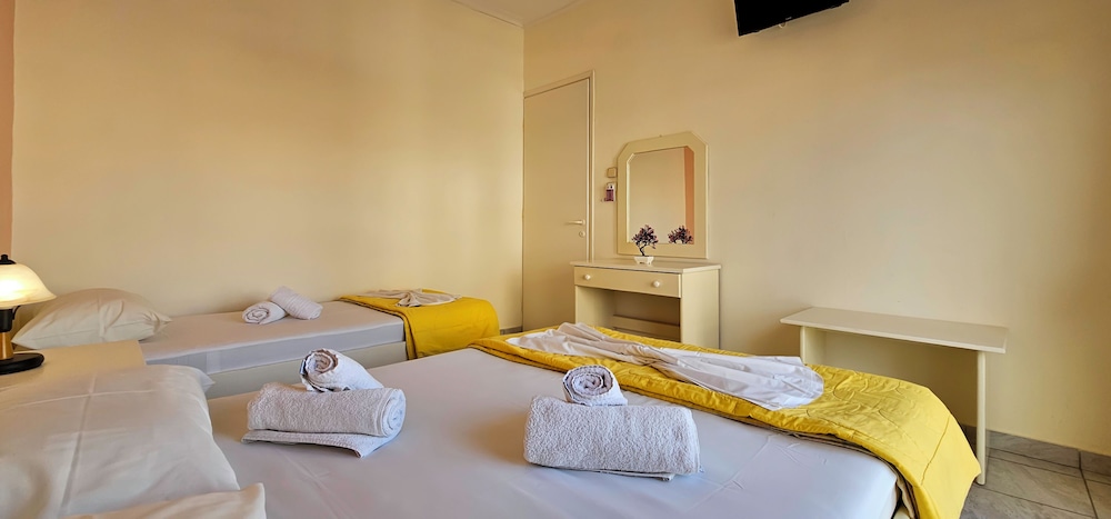 

Milano - Paralía - Chariclia Hotel