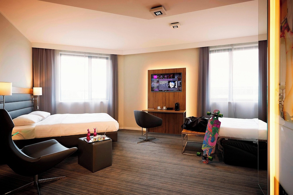 

Catania - Erding - Moxy Munich Airport