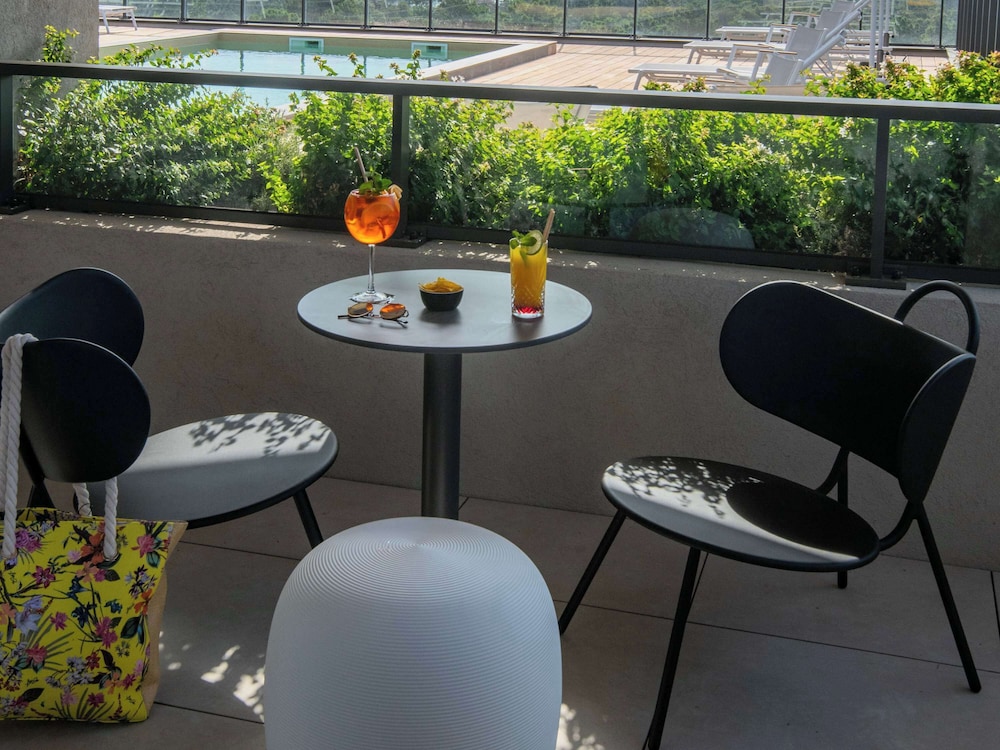 

Lamezia Terme - Corsica, Mare Francia - ibis Styles Porto Vecchio