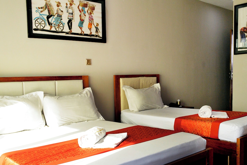 

Brindisi - Antananarivo - Valiha Hotel