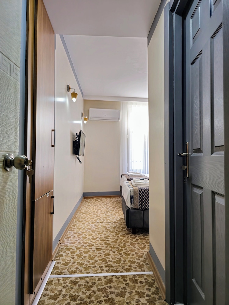 

Milano - Adana - Uyu Room Adana Hotel